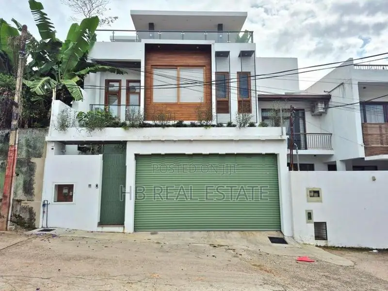 Battaramulla Three Storey House for Sale