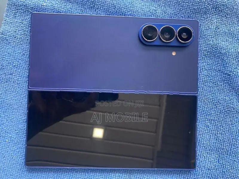 Samsung Galaxy Z Fold 7 256GB (Used)