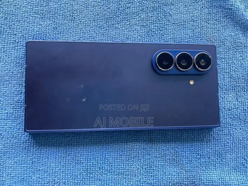 Samsung Galaxy Z Fold 7 256GB (Used)