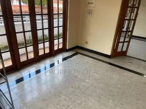 Two Story House for Rent in Colombo 8- PDH101