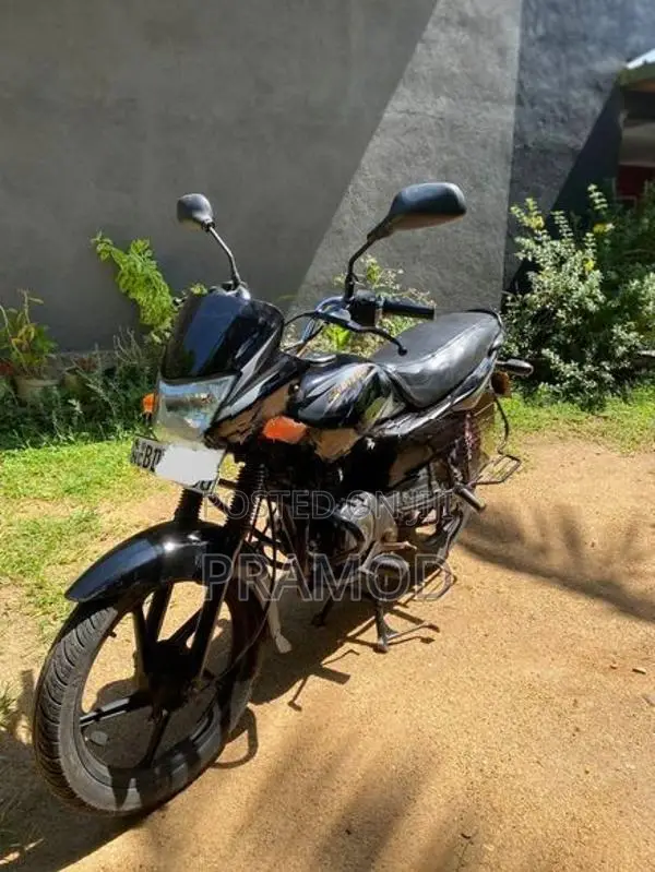 Bajaj Platina 100 2015