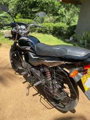 Bajaj Platina 100 2015