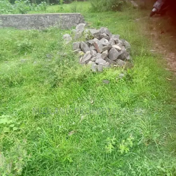 මිනුවන්ගොඩ දකුනු දාගොන්නෙන් බිම් කොටසක්