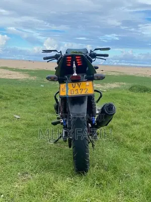 Bajaj Pulsar 180 2010