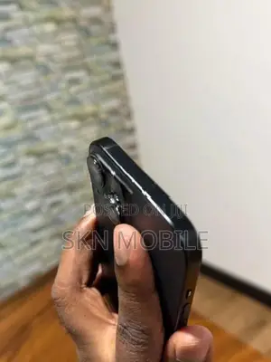 Apple iPhone 15 128GB (Used)