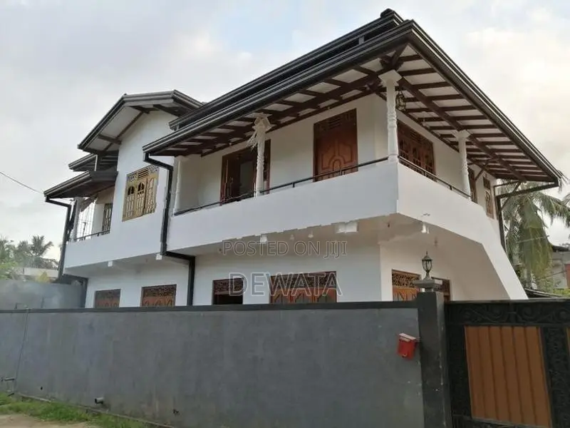 2 Storey House for Sale in Galle