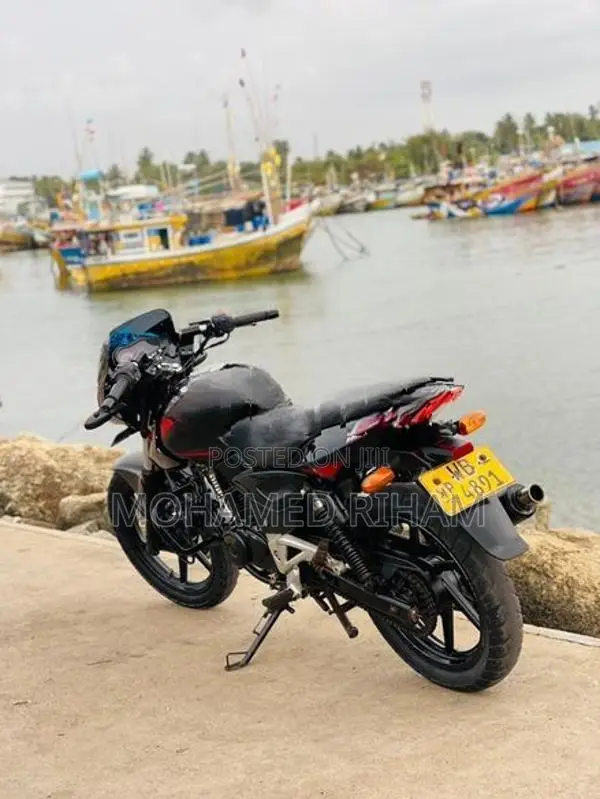 Bajaj Pulsar 180 2010