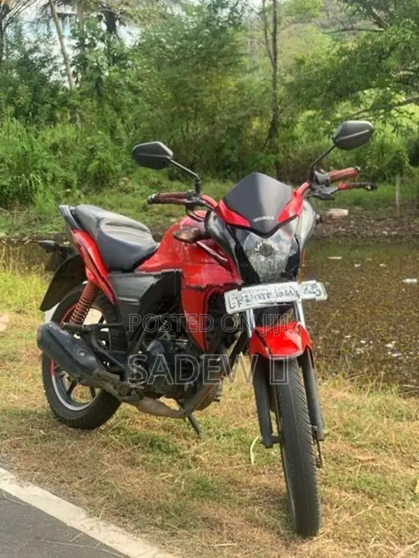 Honda Twister 2018