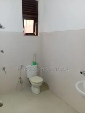 3 Story House for Rent Kesbewa