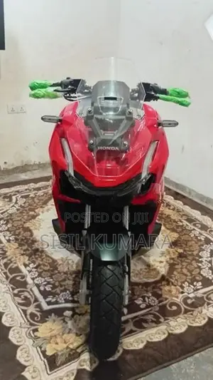 Honda ADV 160 2025