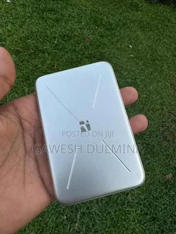 Magnetic Wireless Charging Power Bank