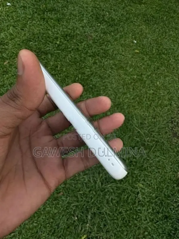 Magnetic Wireless Charging Power Bank