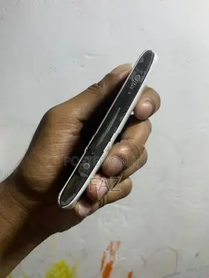 Sony Ericsson Xperia Neo V (Used)