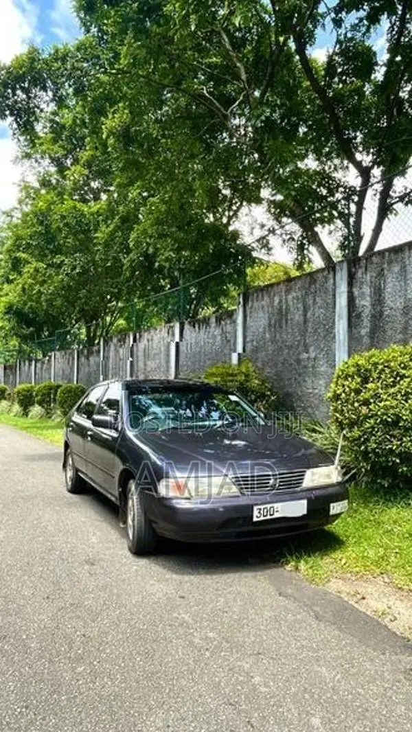 Nissan Sunny FB 14 1997