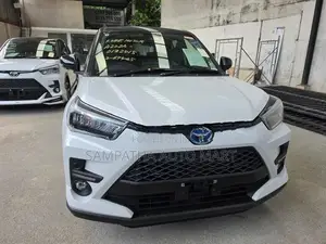 Toyota Raize Z HYBRID BLIND SPOT 2025