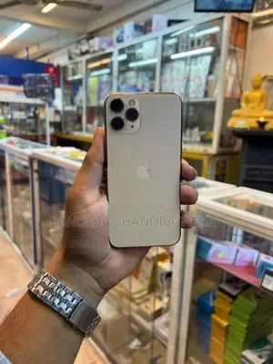 Apple iPhone 11 Pro (Used)