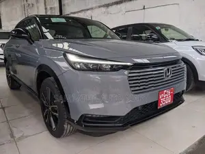 Honda Vezel Z PLAY MOON ROOF 2026