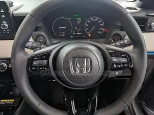 Honda Vezel Z PLAY MOON ROOF 2026