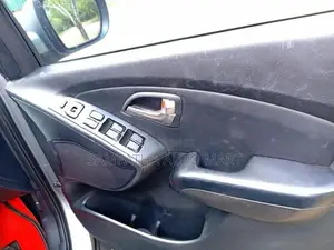 Hyundai Tucson DIESAL MOONROOF 2013