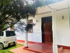 මල්වාන නිවසක් විකිණීමට