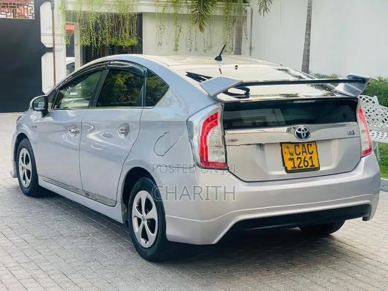 Toyota Prius 2012