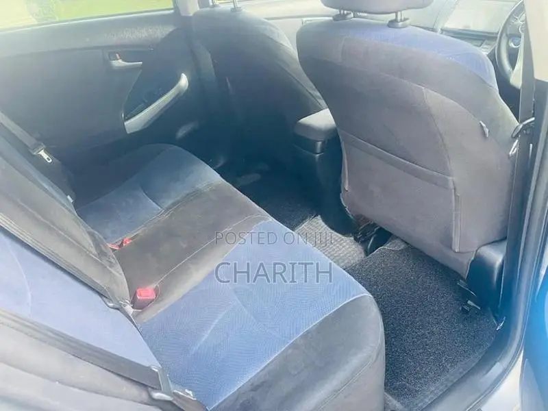 Toyota Prius 2012