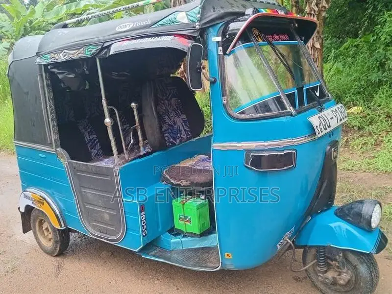 Bajaj RE Three Wheeler 2009