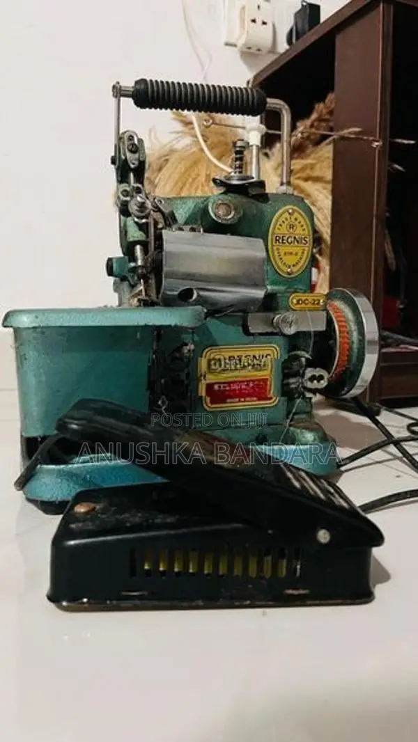 Regnis Dc22 3-Thread Overlock Machine