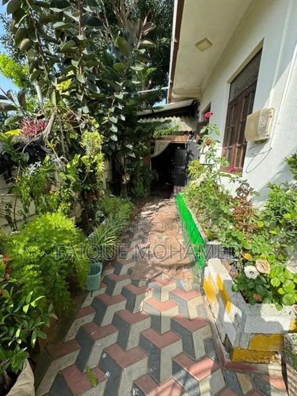 House for Sale Near Hasanath Masjith Puttalam