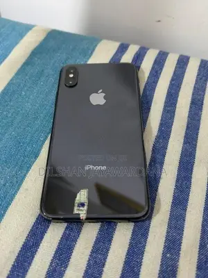Apple iPhone XS (Used)