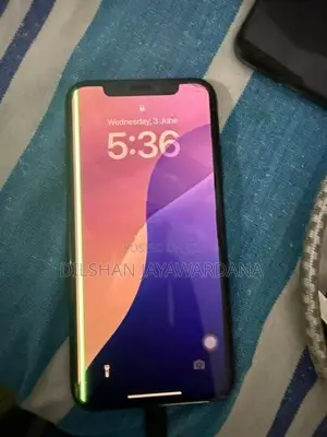Apple iPhone XS (Used)