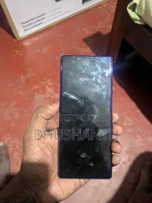 Sony Xperia 1 display