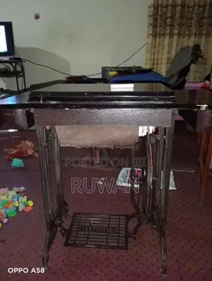 Singer Sewing Machine