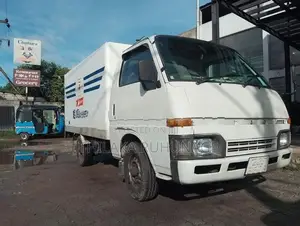 Isuzu Fargo Lorry 1994