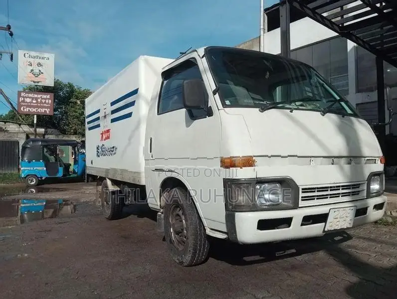 Isuzu Fargo Lorry 1994