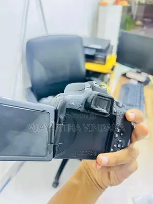 Canon 800D