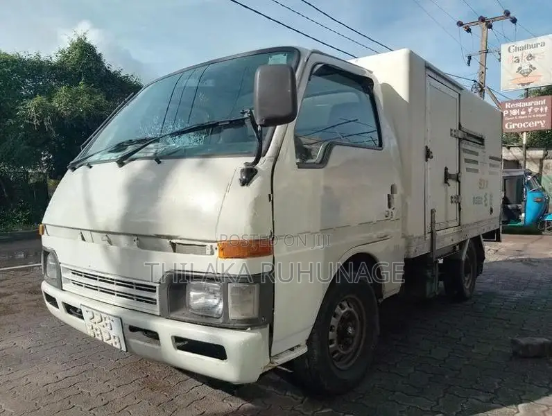 Isuzu Fargo Lorry 1994