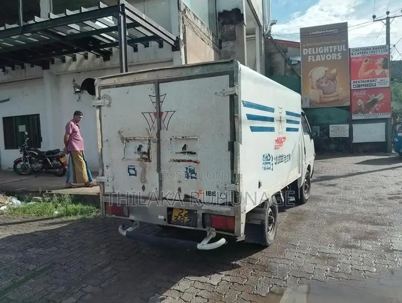 Isuzu Fargo Lorry 1994
