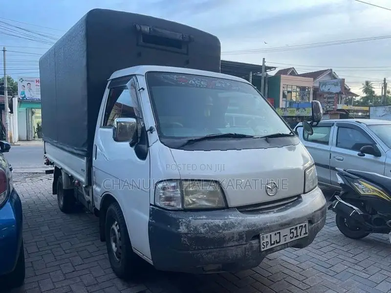 Mazda Bongo 2005