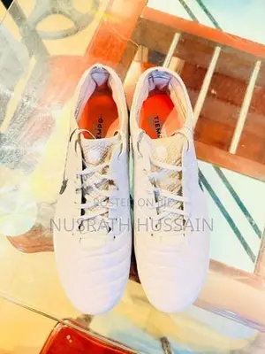 Nike Tiampo Boots