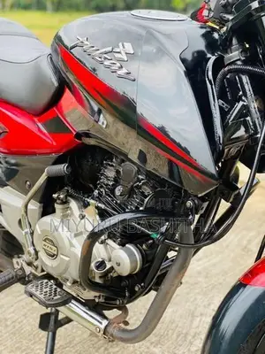 Bajaj Pulsar 150 2016