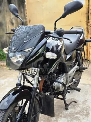 Bajaj Pulsar 150 2016