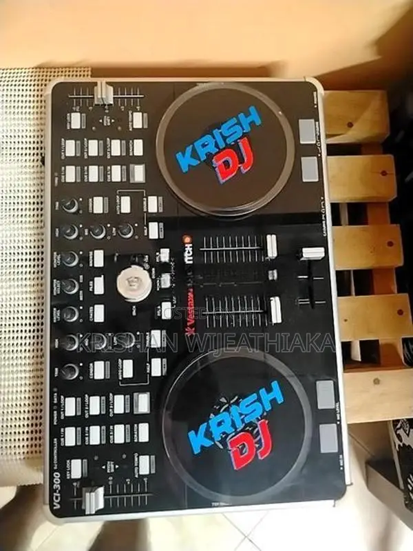 Dj Consol Vista 300