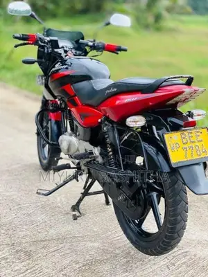 Bajaj Pulsar 150 2016