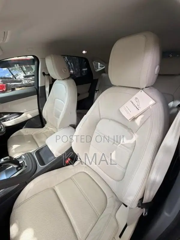 Jaguar E-Pace Premium 2020