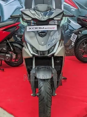 Hero XOOM 125R 2026