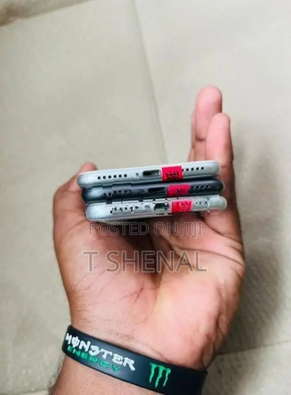 Apple iPhone 8 (Used)