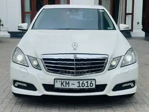 Mercedes Benz E200 2011 2010