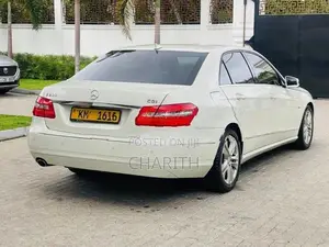 Mercedes Benz E200 2011 2010