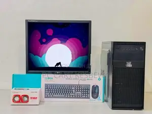 i5 4th Gen 8GB 19" Square Monitor Full Set